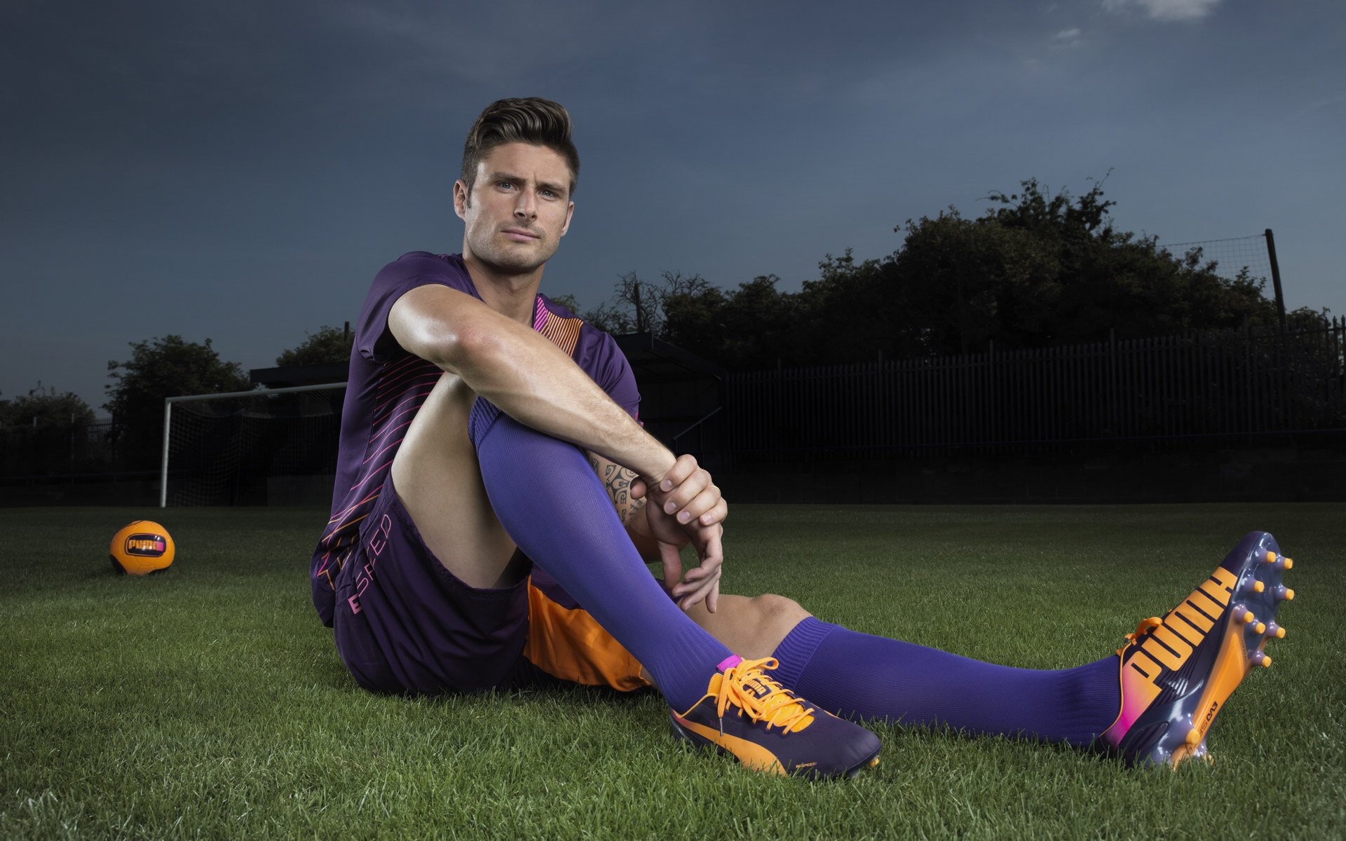 德罗赞的沉默与尖叫,当总决赛之夜被一个中距离撕开